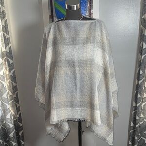 J. Jill Plaid Fringe Poncho – Gray & Cream